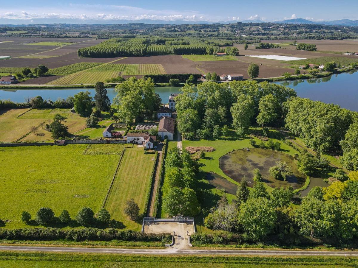 ชาโต ดู เบก ดู กาฟ Bed & Breakfast Port-de-Lanne ภายนอก รูปภาพ